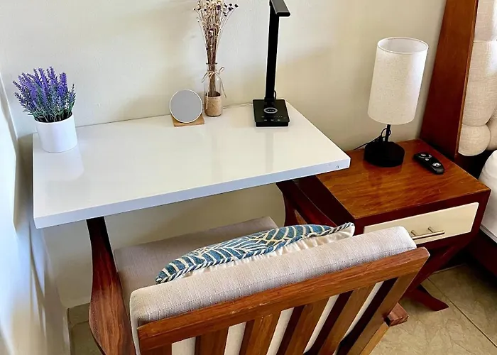 Cozy Cabo 2br, Shared Pool, Gated Community, 20 Walk To